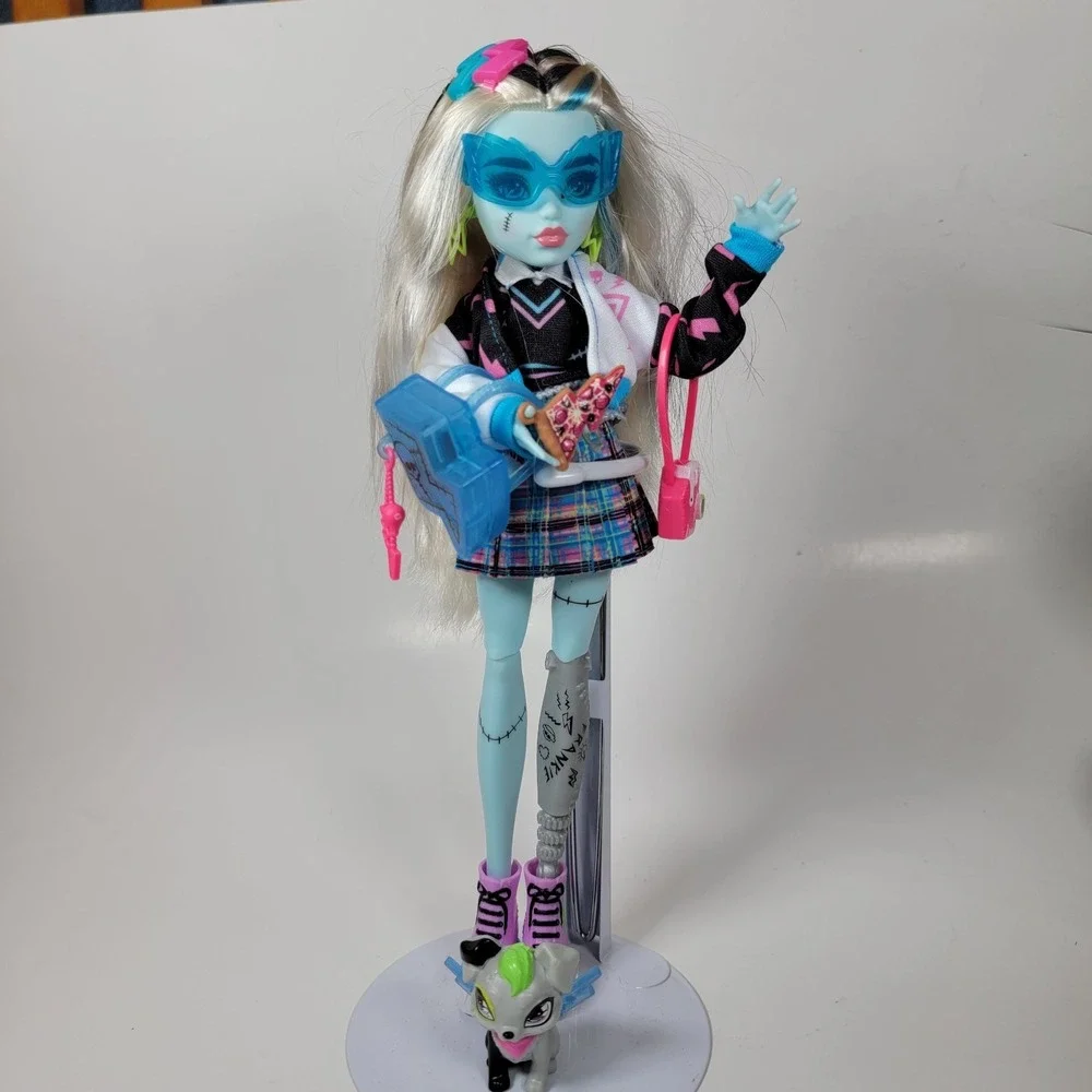Year 2022 Monster High Pet Buddies Series 11 Inch Doll FRANKIE STEIN with WATZIE